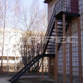 Пожарные лестницы с ограждением - 10