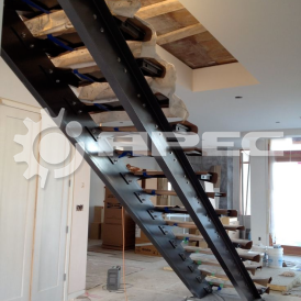 Монтаж лестниц для дачи - 3