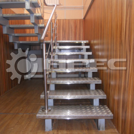 Железная лестница на 2 этаж - 10