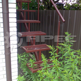 Металлическая лестница для дачи уличная - 15