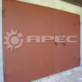 Металлические гаражные распашные ворота - 2