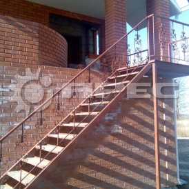 Наружные лестницы из металла- 9