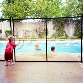 Ограждения для бассейнов  от детей на даче - 7